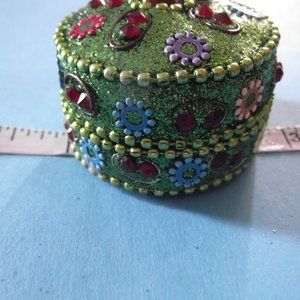 NWT Beautiful green trinket box from India